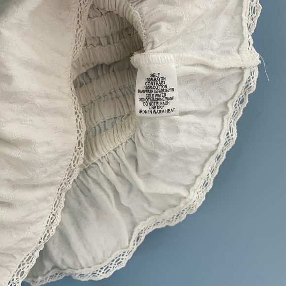 Cropped Cap Sleeve Blouse with Lace Trim - Picture 8 of 8